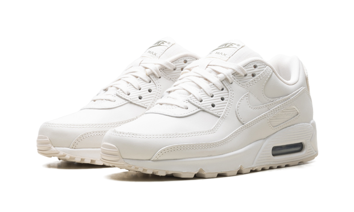"Phantom Medium Olive" Air Max 90 IF5446 003 - product image from the listing.