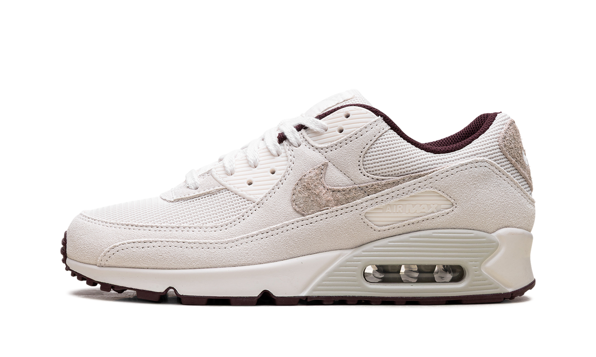 "Sail Burgundy Crush" Air Max 90 PRM HQ1712 001 - product image from the listing.
