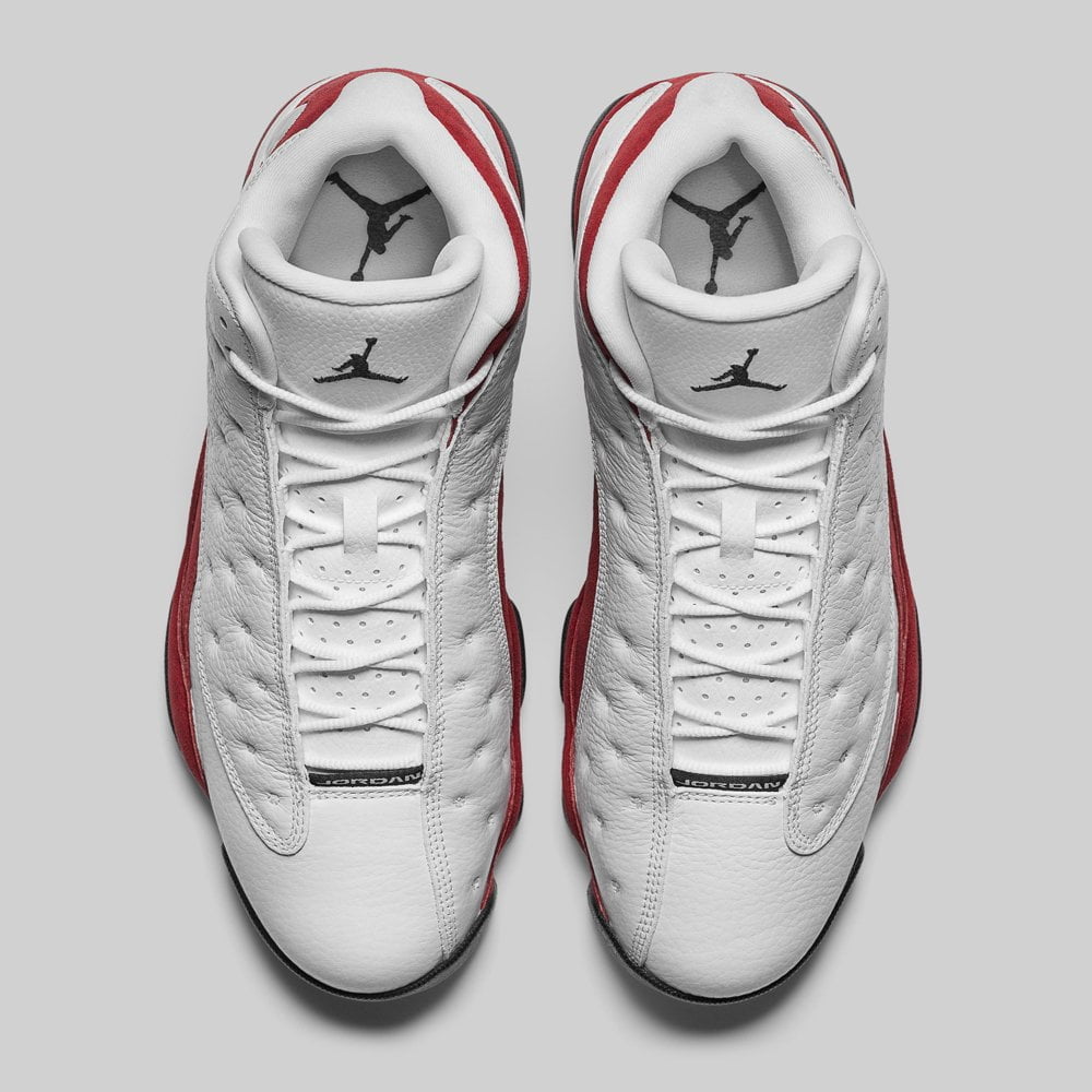 Chicago - Jordan 13 Retro OG 2017 - product image from the listing.