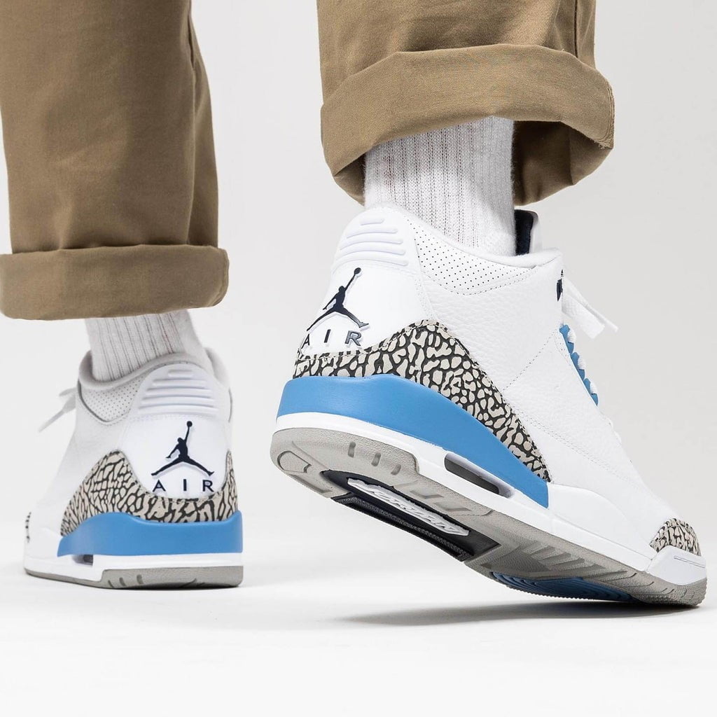 UNC (2020) - Jordan 3 Retro - product image from the listing.