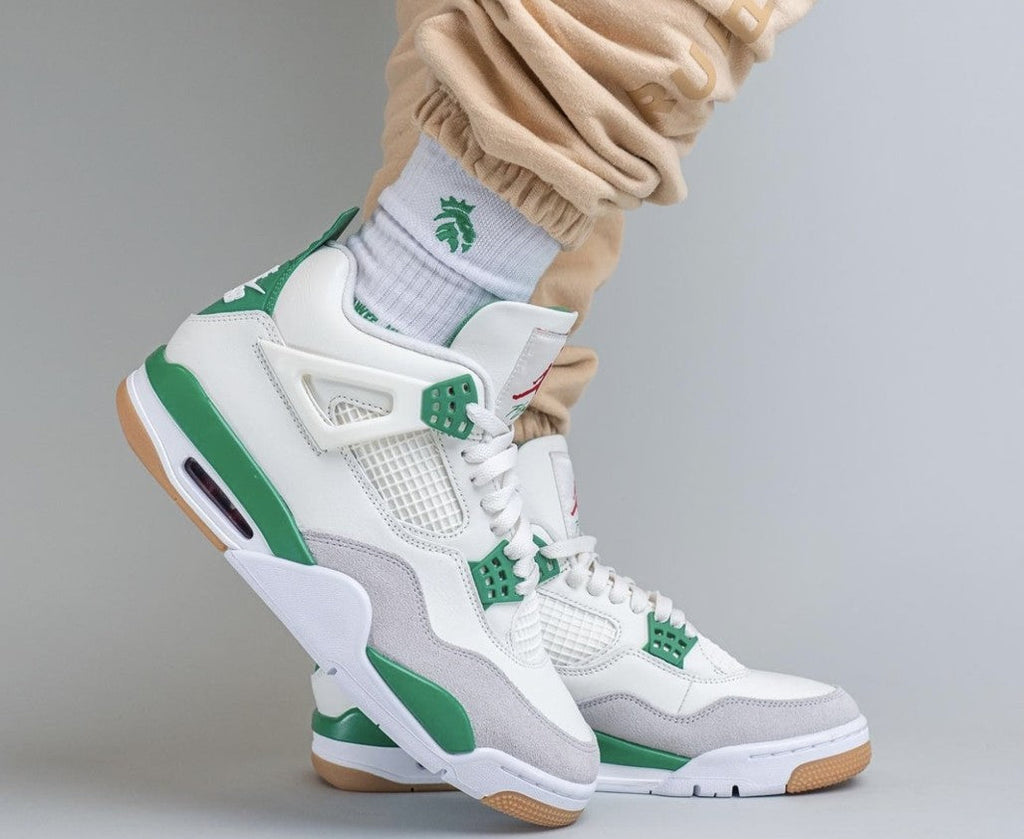 Jordan 4 Retro SB Pine in Green - product image from the listing.