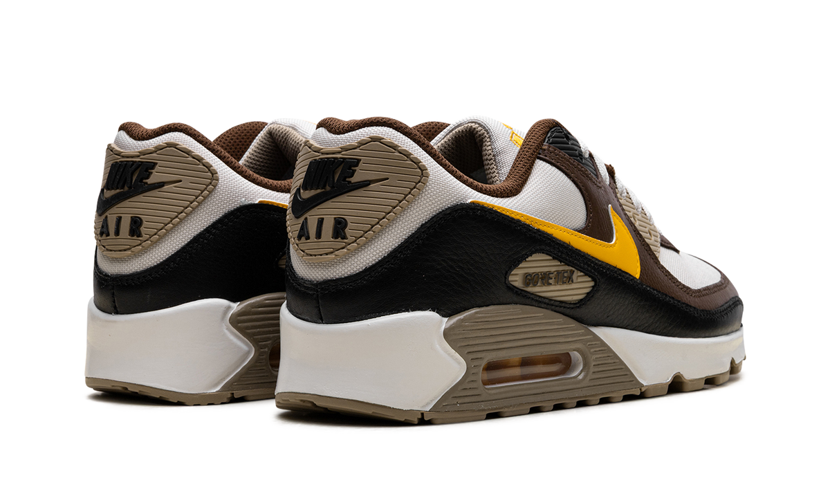"Cacao Wow" Air Max 90 FD5810 201 - product image from the listing.