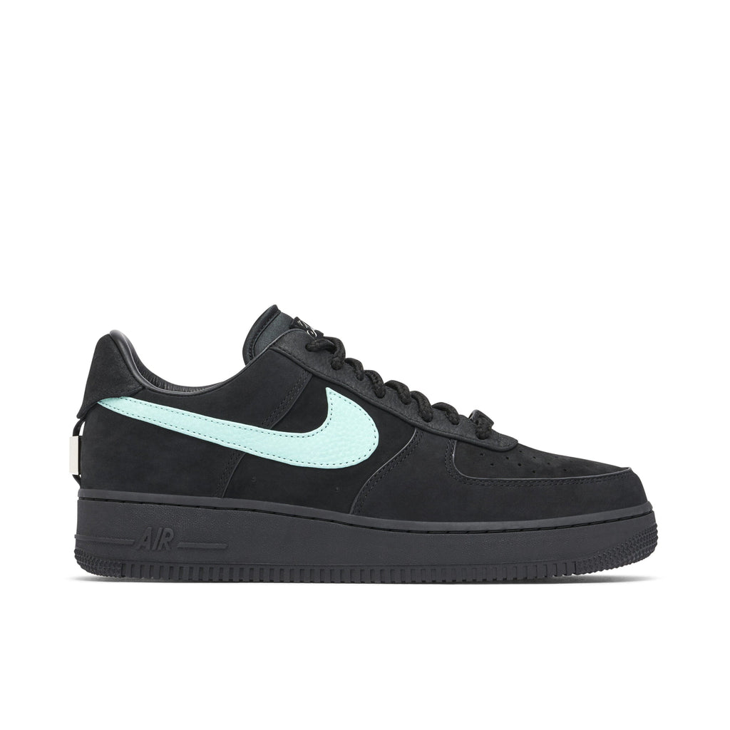 Nike Air Force 1 Low x Tiffany & Co. Tiffany in Blue - product image from the listing.