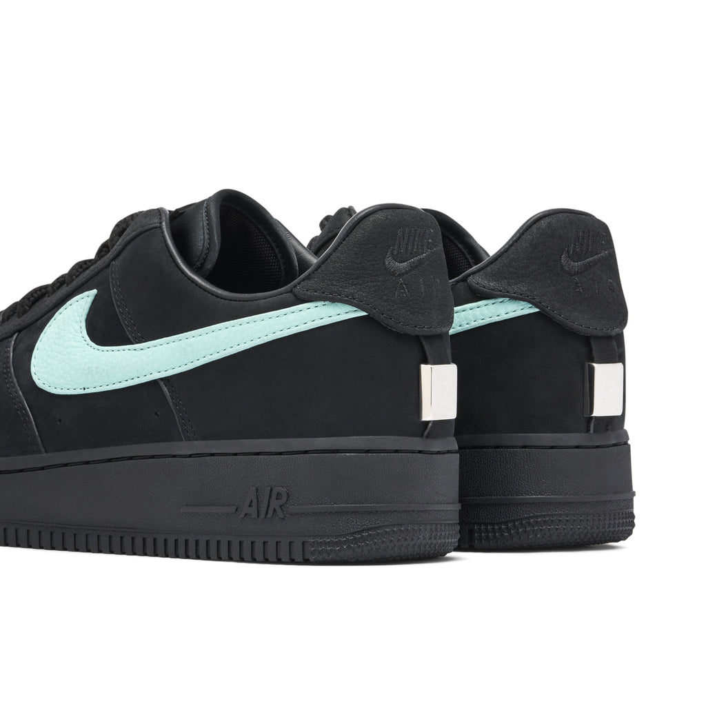 Nike Air Force 1 Low x Tiffany & Co. Tiffany in Blue - product image from the listing.
