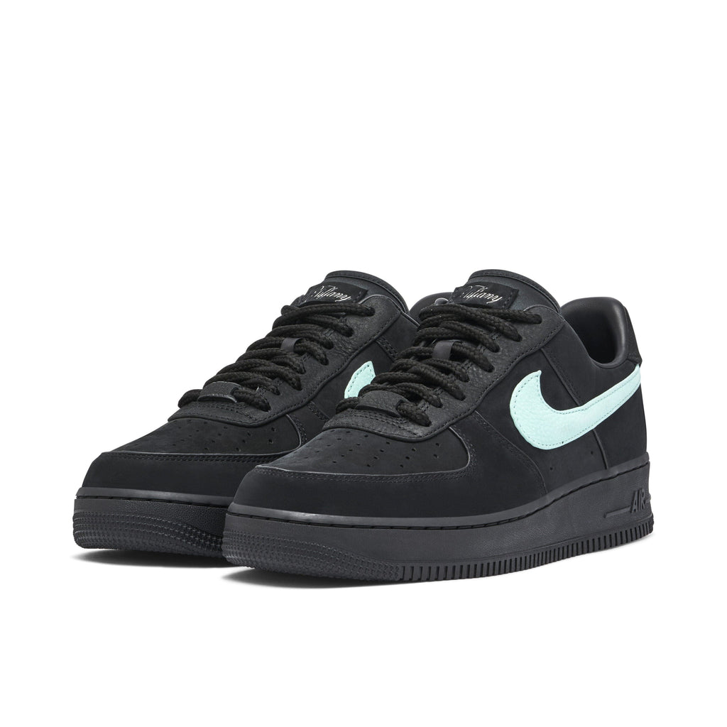 Nike Air Force 1 Low x Tiffany & Co. Tiffany in Blue - product image from the listing.