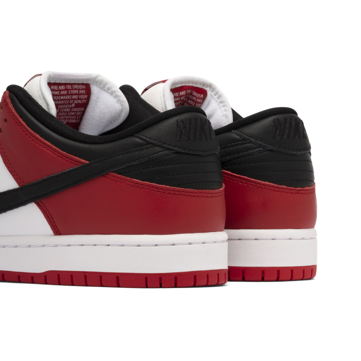 SB Dunk Low Chicago by Nike - product image from the listing.