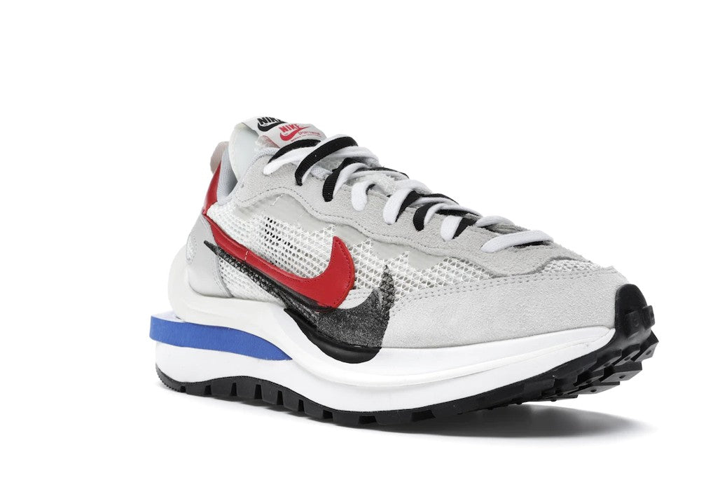 Nike Vaporwaffle sacai Sport Fuchsia Game in Royal - product image from the listing.
