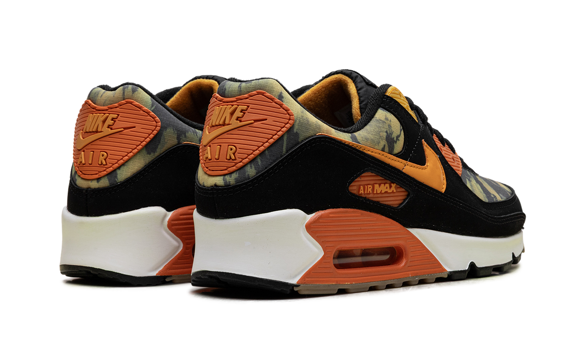 "Starfish Orange Camo" Air Max 90 CZ7889 001 - product image from the listing.