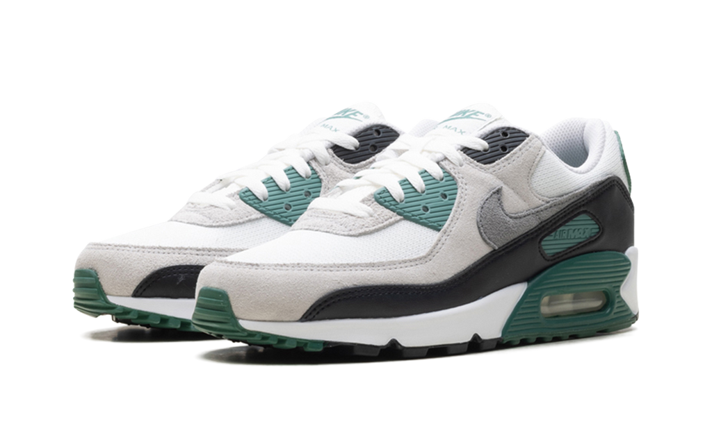 "Evergreen Aura" Air Max 90 DM0029 116 - product image from the listing.