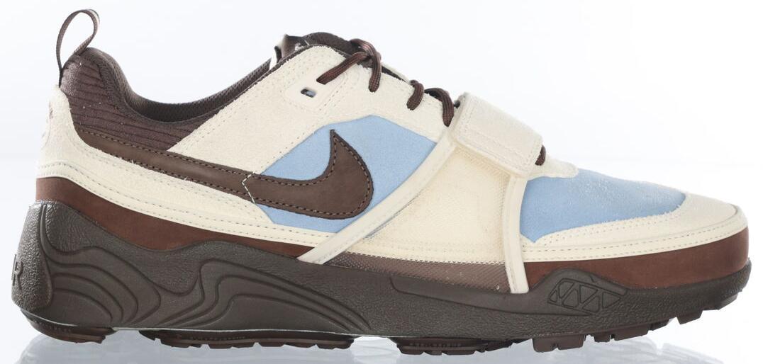 Nike Travis Scott x Zoom Field Jaxx Leche Blue - Size 9 - product image from the listing.
