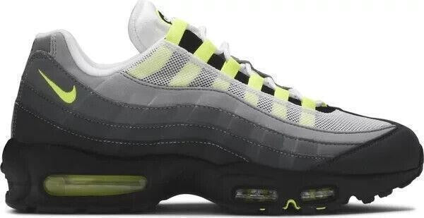 Men's Nike Air Max 95 OG Neon 2015 Size 9 Black/Grey/Green 554970-071 - product image from the listing.