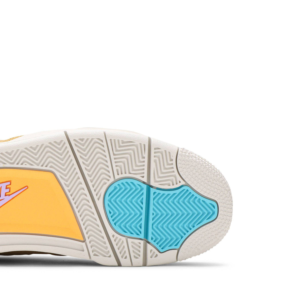 Union LA x Air Jordan 4 Retro in Desert Moss DJ5718-300 - product image from the listing.